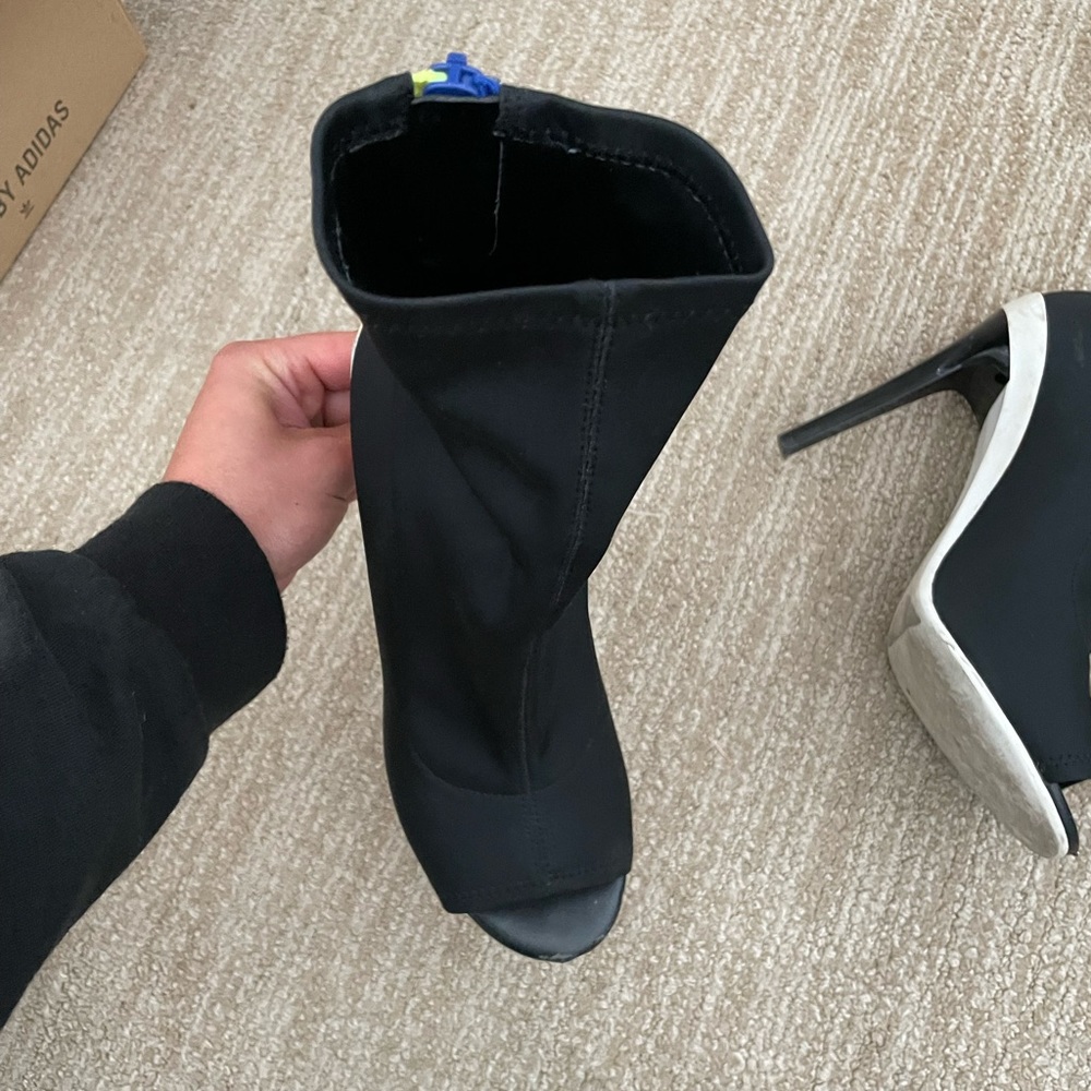 Booties - Picture 3 of 4